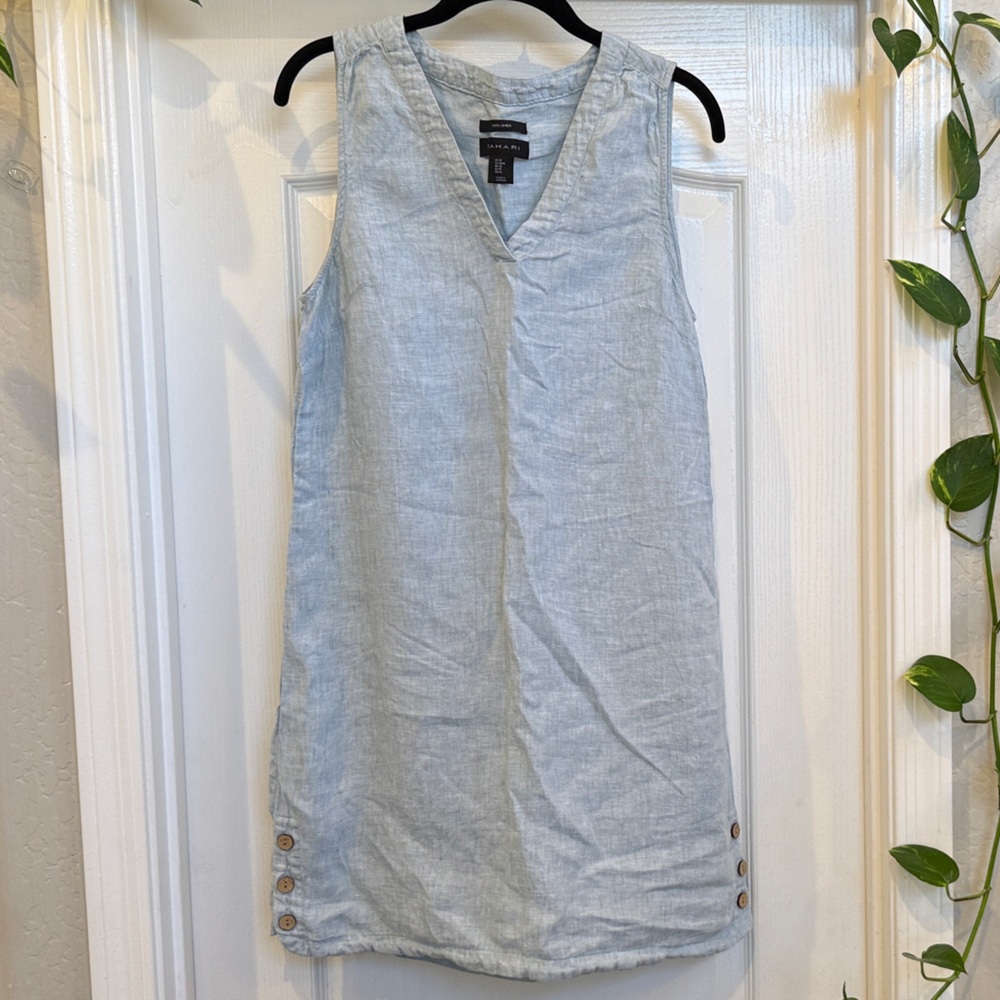 Light Gray Sleeveless Dress/Top with Button Accents
